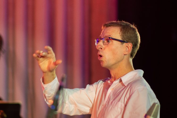 Olivier Bardot lors du concert des Moments Lyriques de Chartes, en 2018 Olivier Bardot lors du concert des Moments Lyriques de Chartes, en 2018